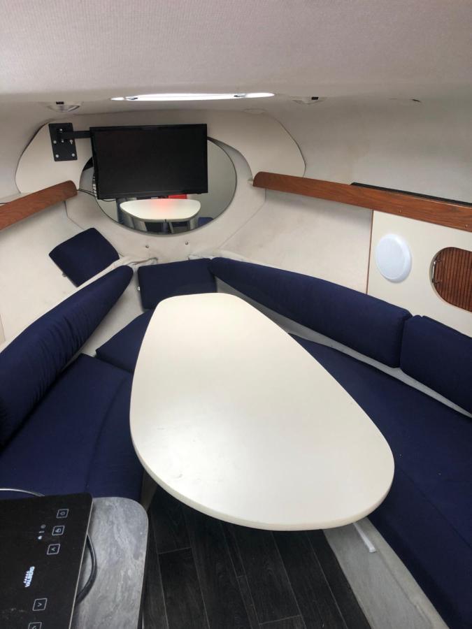 Готель Superbe Bateau « Le Nanylia » Булонь-сюр-Мер Екстер'єр фото